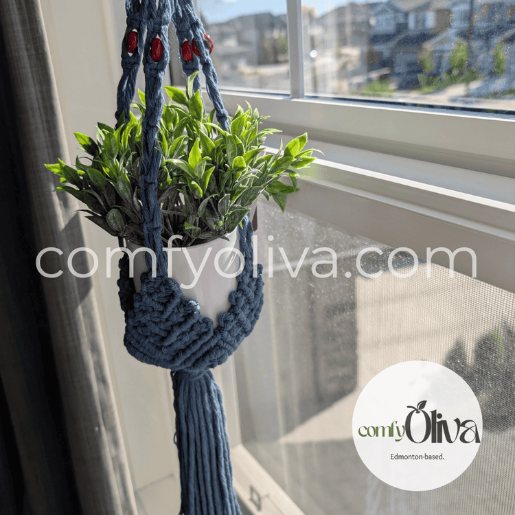 Canadian Macrame Indigo Leaves Plant Hanger – Perfect Gift for Alberta Homes