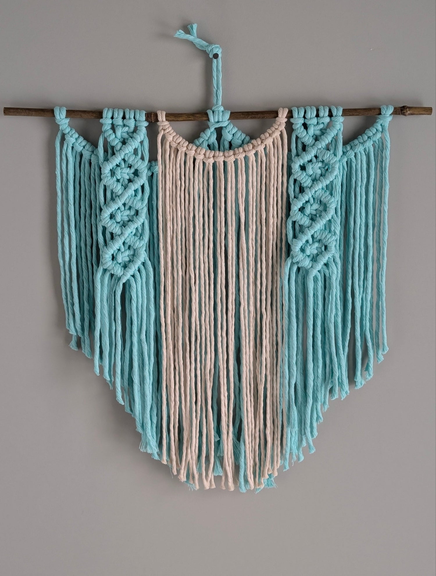 Embrace the Cozy Elegance of Scandinavian-Boho Style