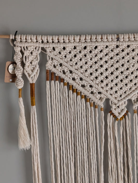 Sierra Peaks Macrame Wall Hanging – Handcrafted Texture for Modern Boho Spaces